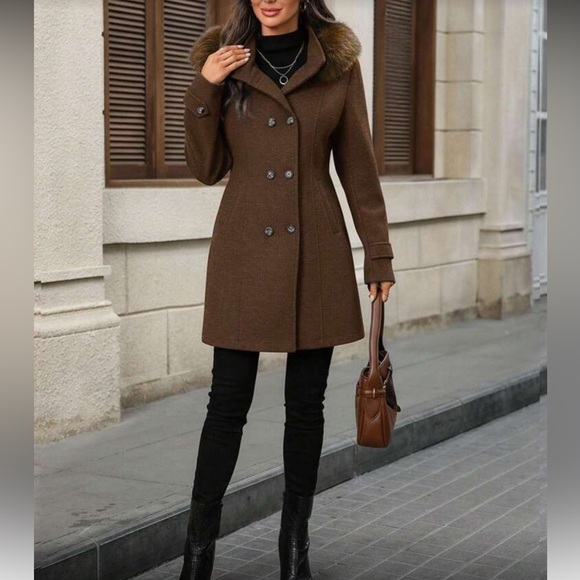 Women's Brown Double-Breasted Coat with Faux Fur Collar - Picture 5 of 7